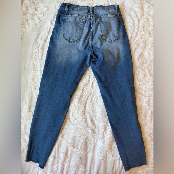 KanCan Faded Denim Distressed  skinny Jeans - Picture 7 of 7